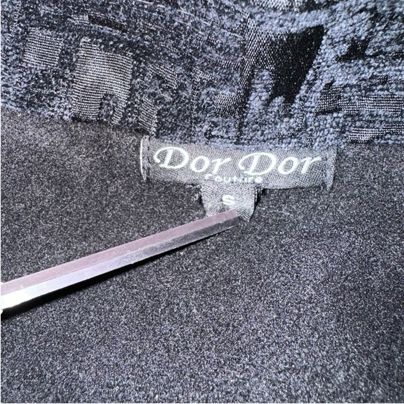 Dor Dor patchwork embroidery art to wear artsy floral button down coat. S - Picture 13 of 16